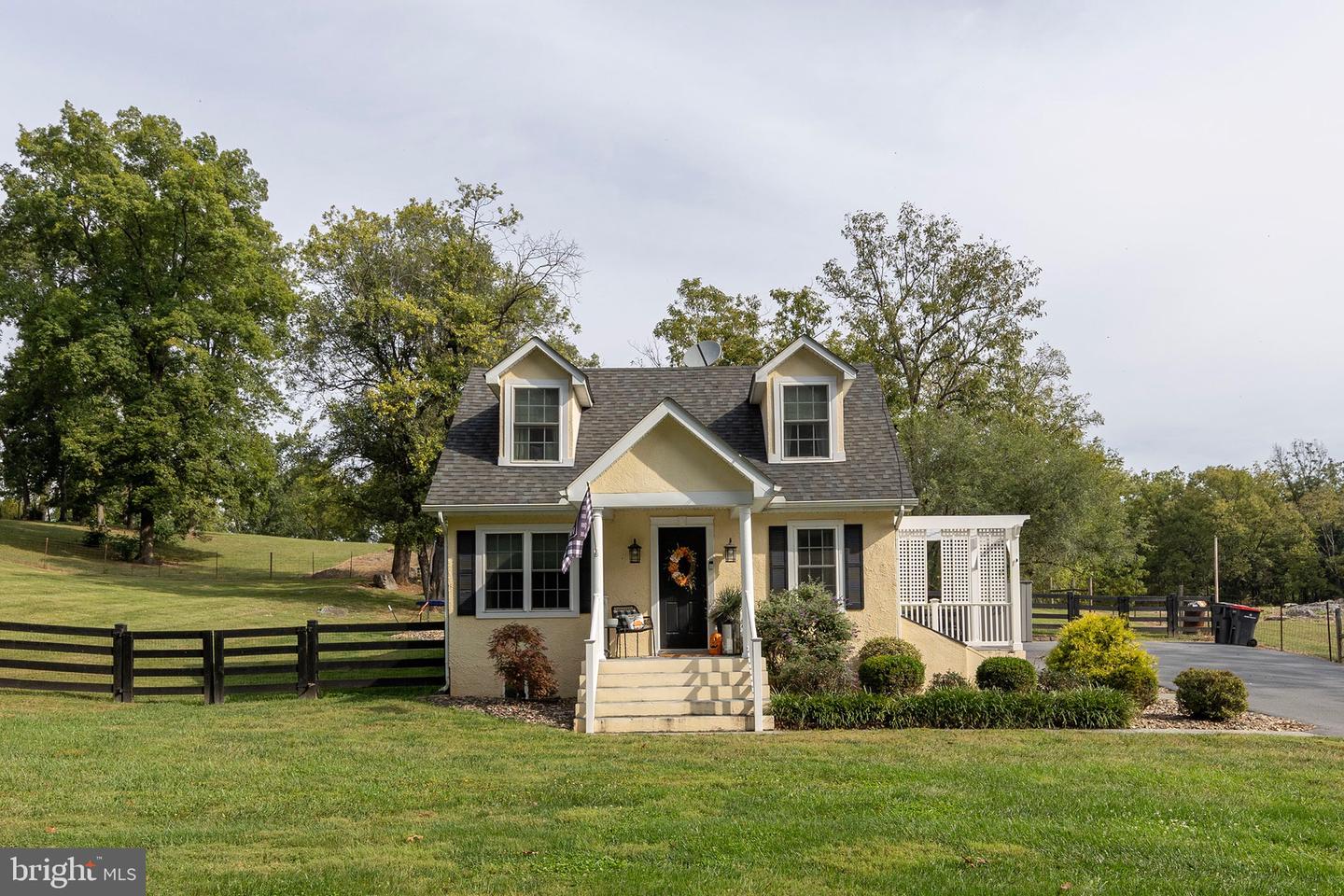 1087 Cedar Hill Road, Clear Brook