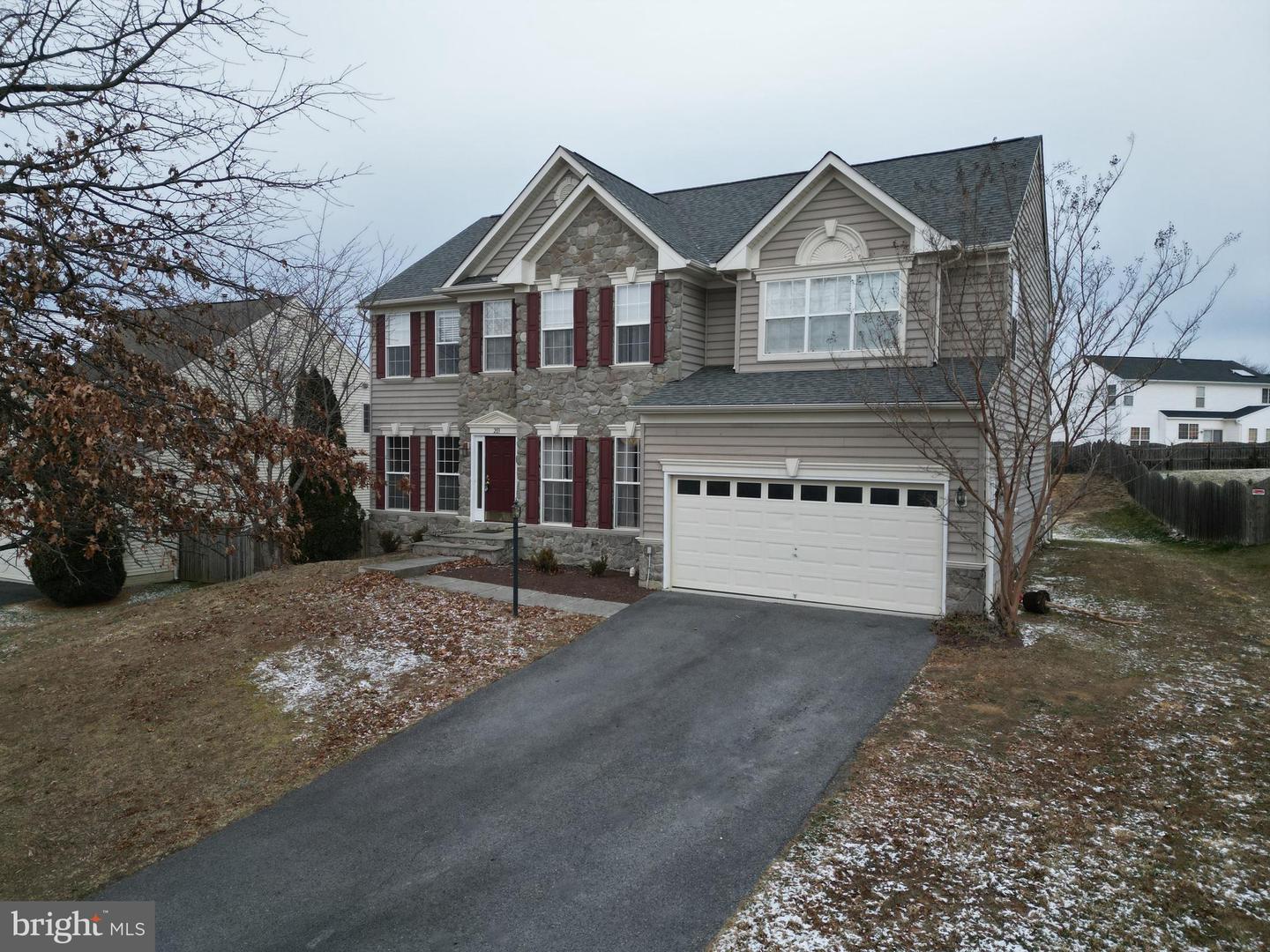 203 Lynnehaven Drive, Winchester