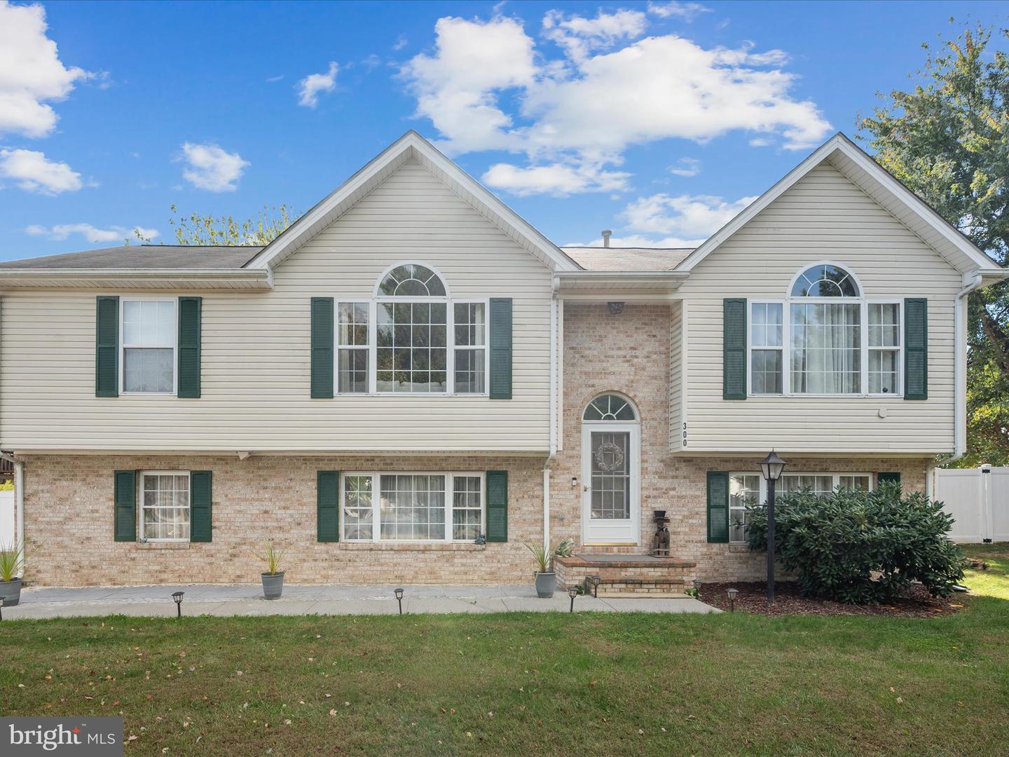 300 Lilys Way, Winchester