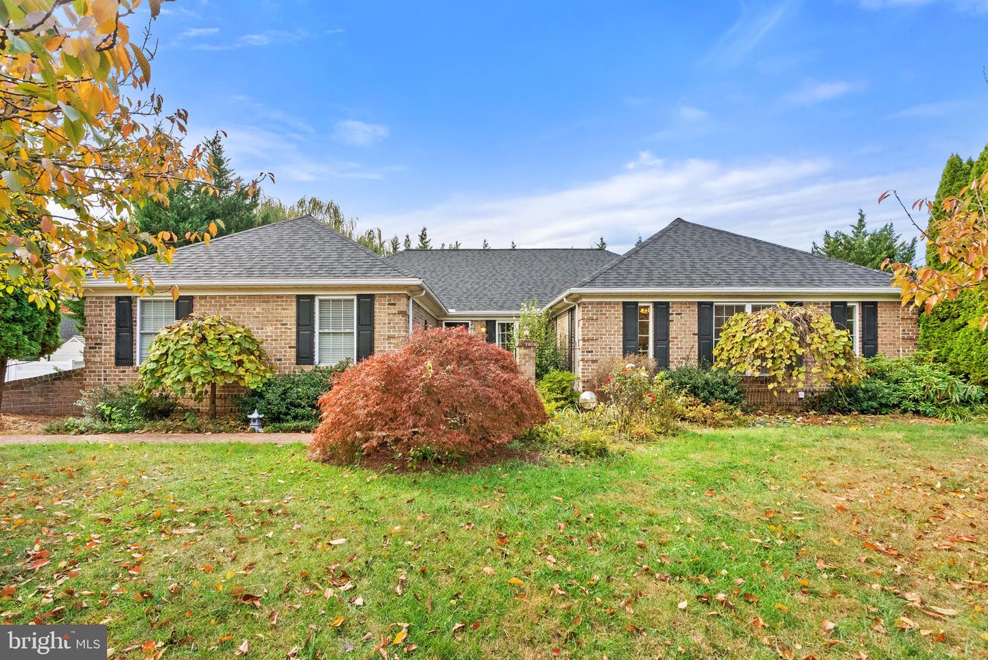 212 Fairfield Drive, Winchester