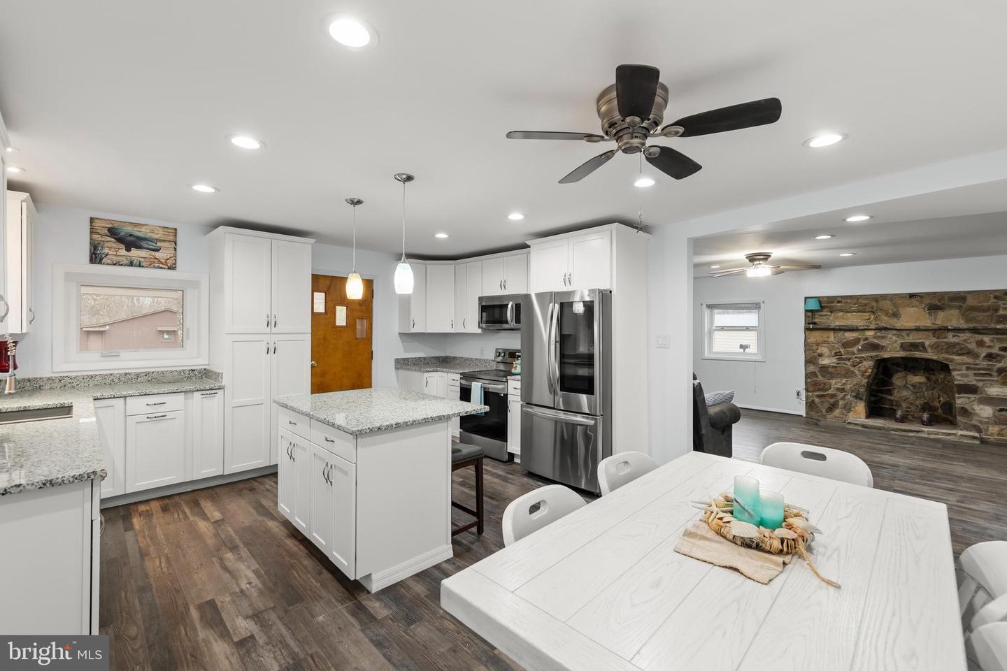 2913 Wardensville Grade, Winchester