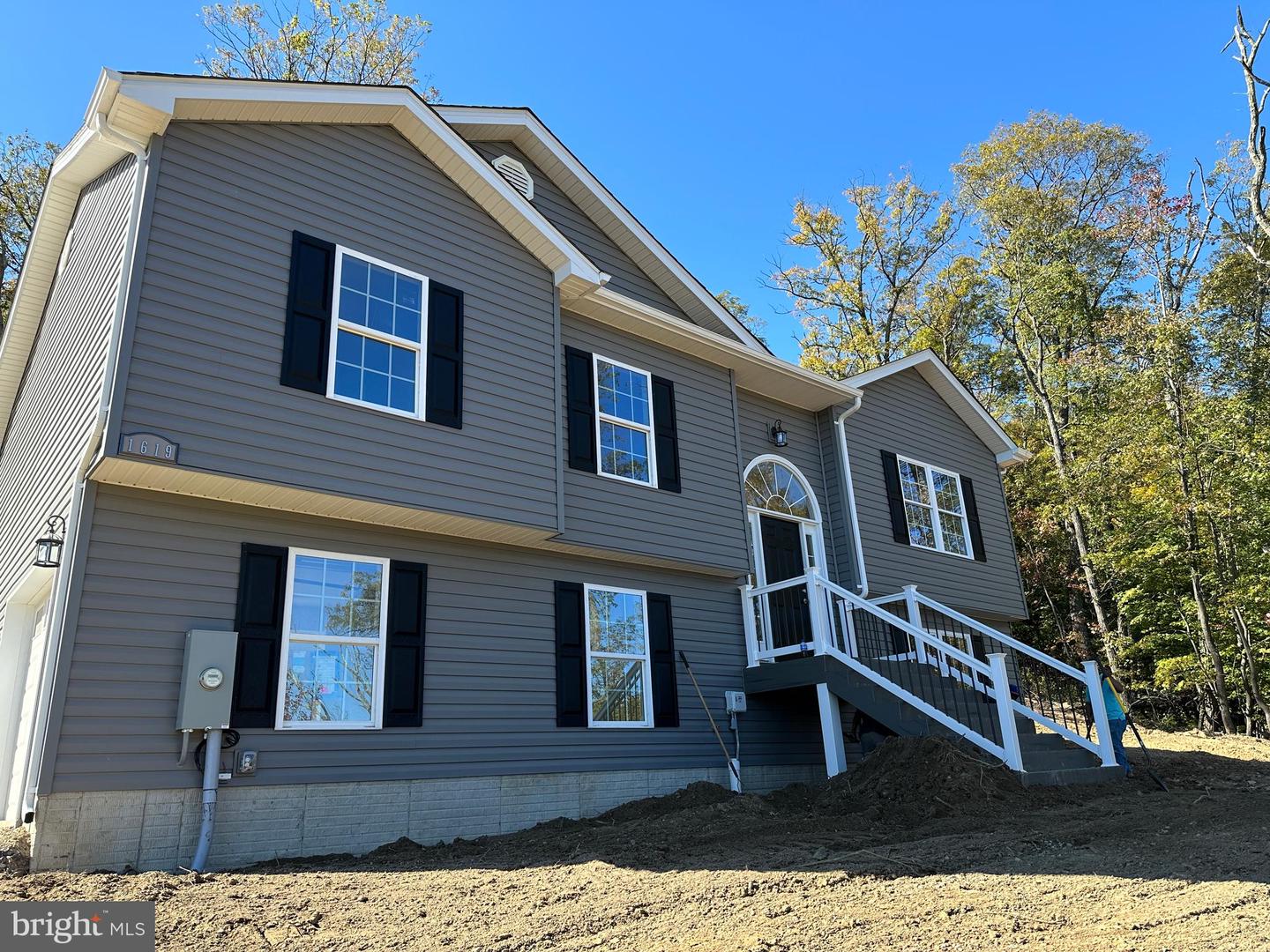 1619 Tomahawk Trail, Winchester