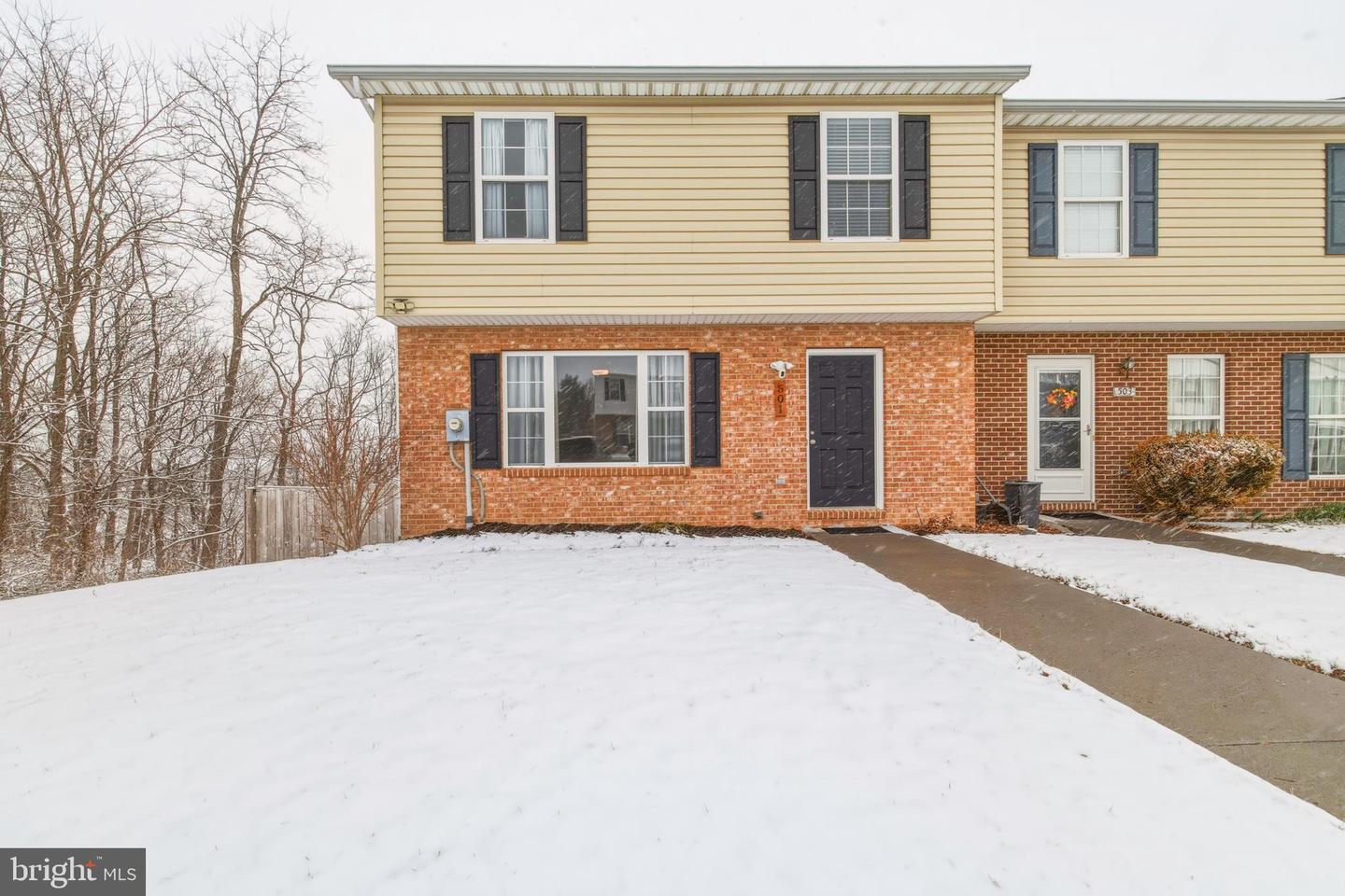 501 Emily Lane, Winchester