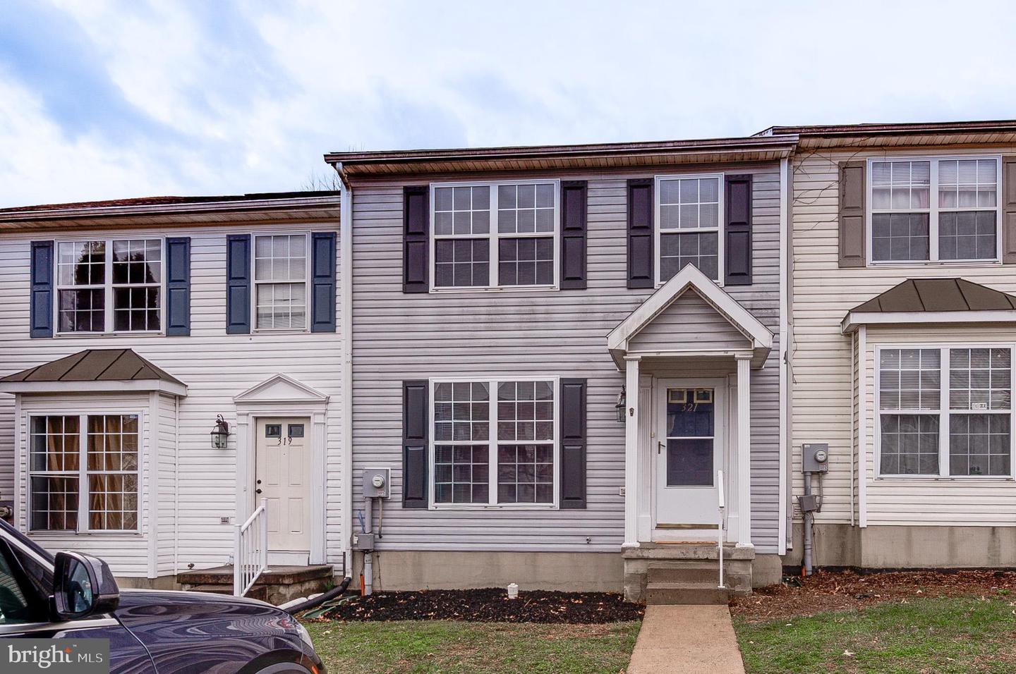 321 Copperfield Lane, Winchester