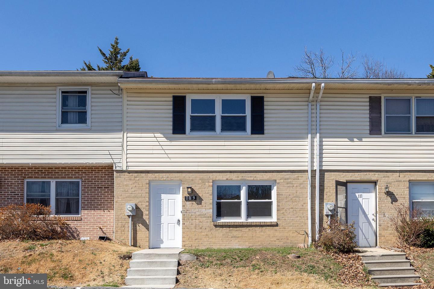 109 Ash Hollow Drive, Winchester