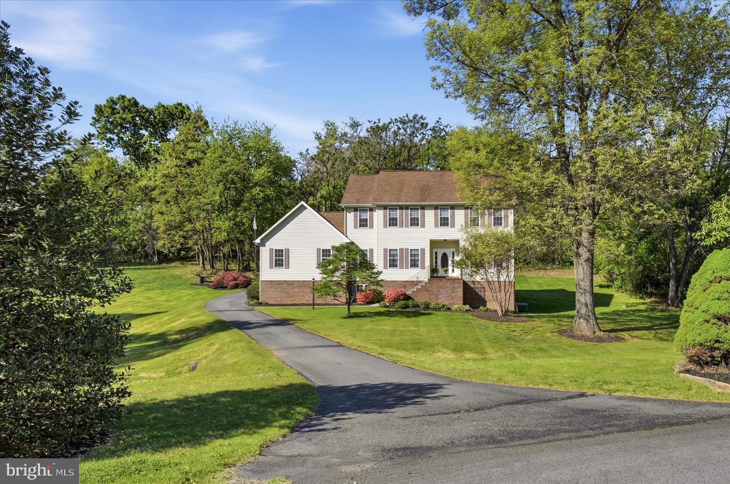 155 Bunchberry Ridge Court