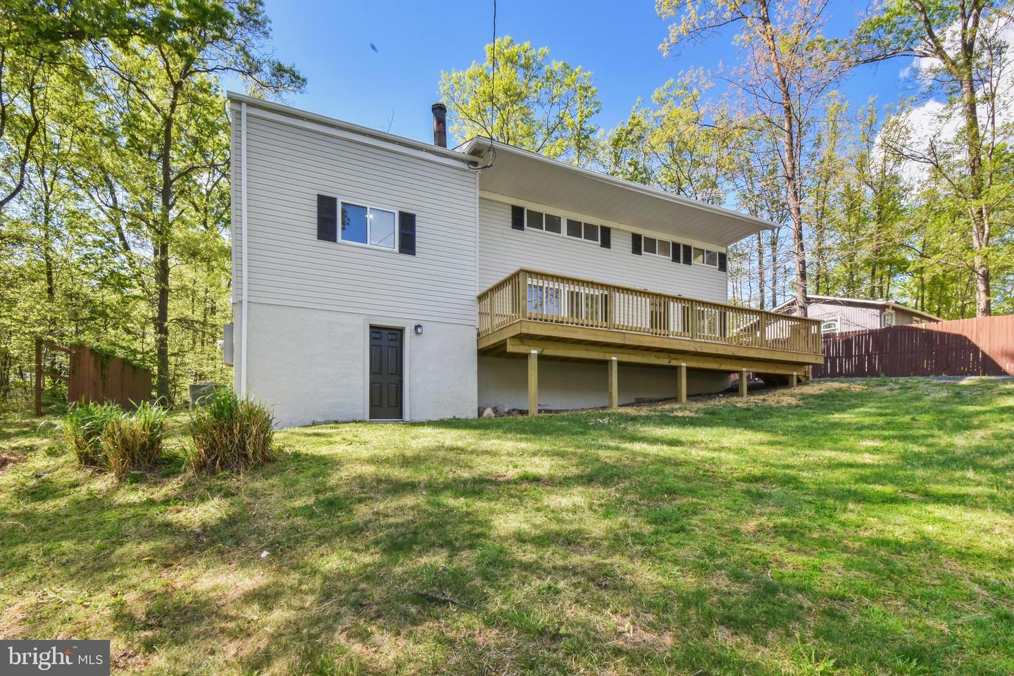 113 Deer Trail, Winchester