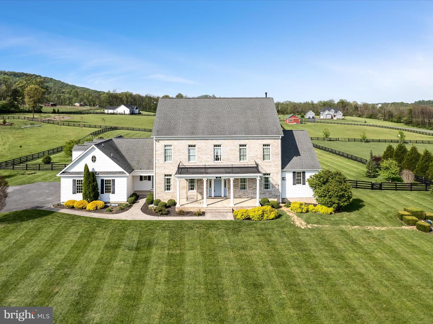 700 Miller Road, Winchester