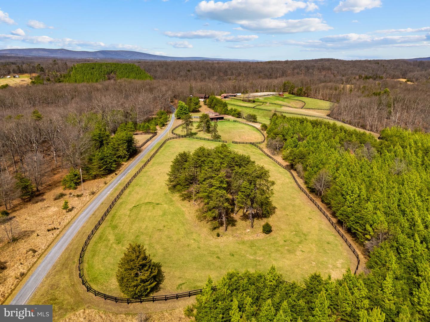 632 Dry Creek Lane, Winchester
