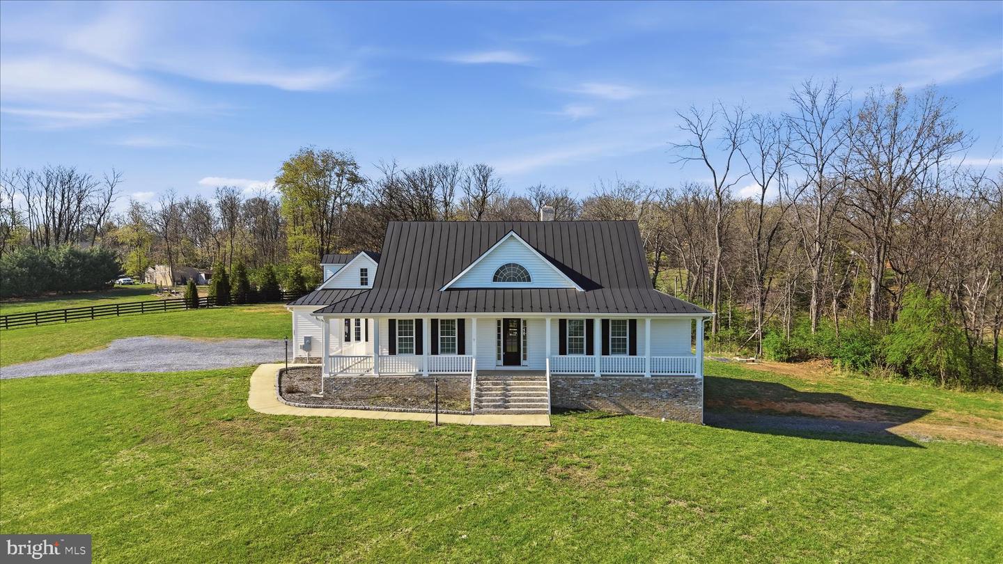 325 Dehaven Drive, Clear Brook