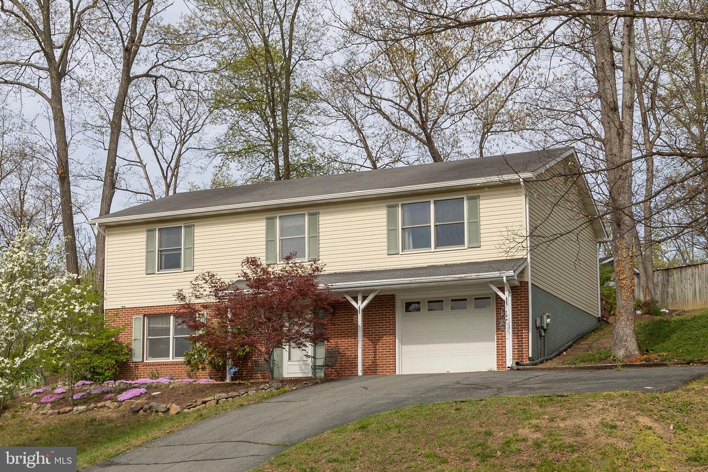 105 Lakewood, Stephens City