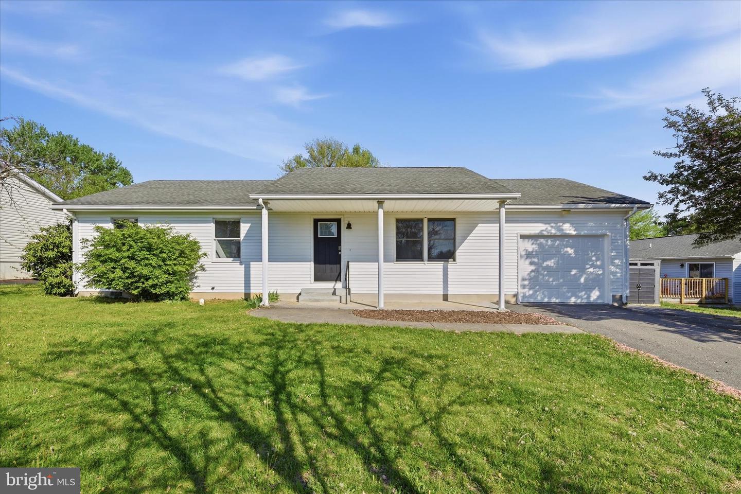102 Warbler, Stephens City