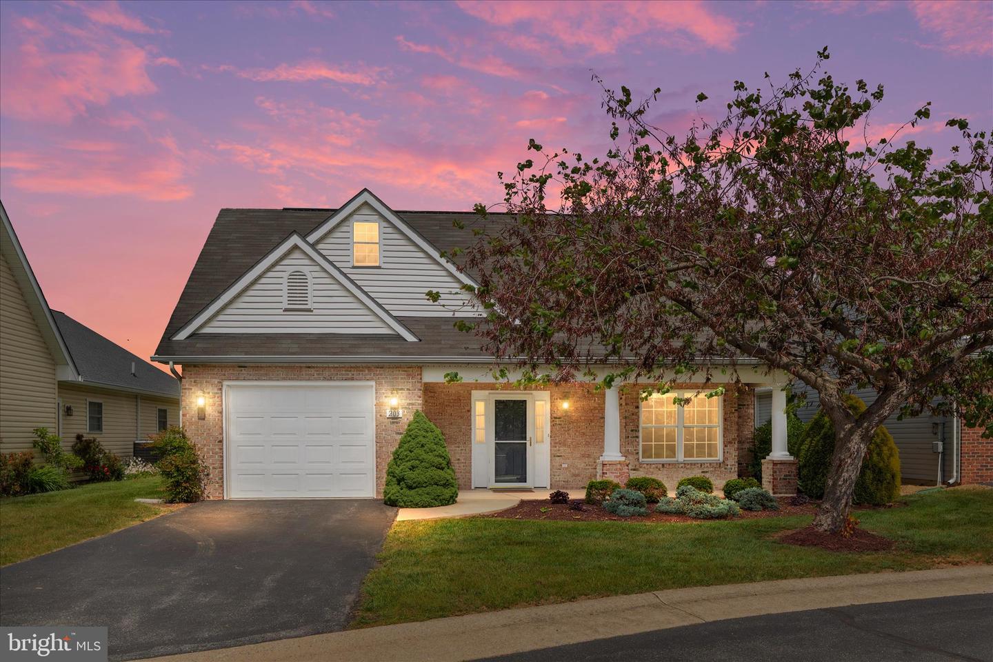 203 Cranberry Court, Winchester