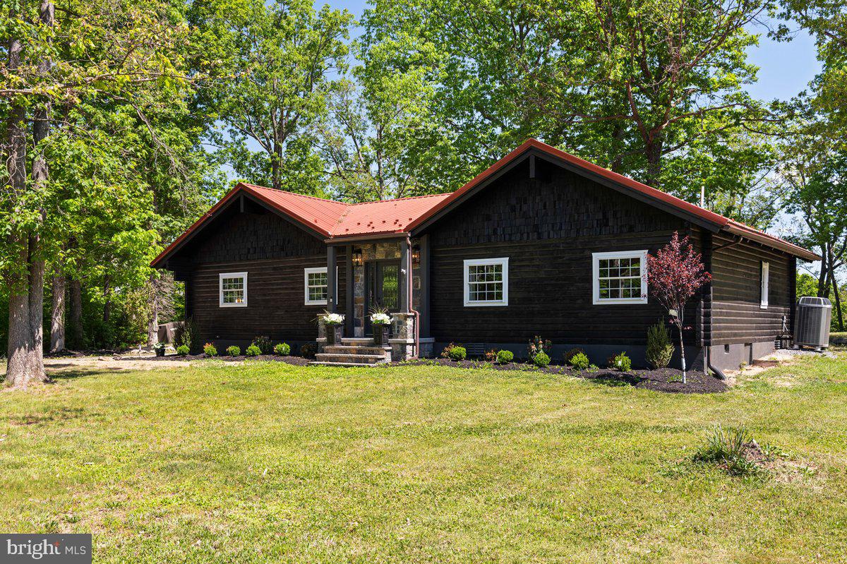 171 Amberwood Lane, Winchester