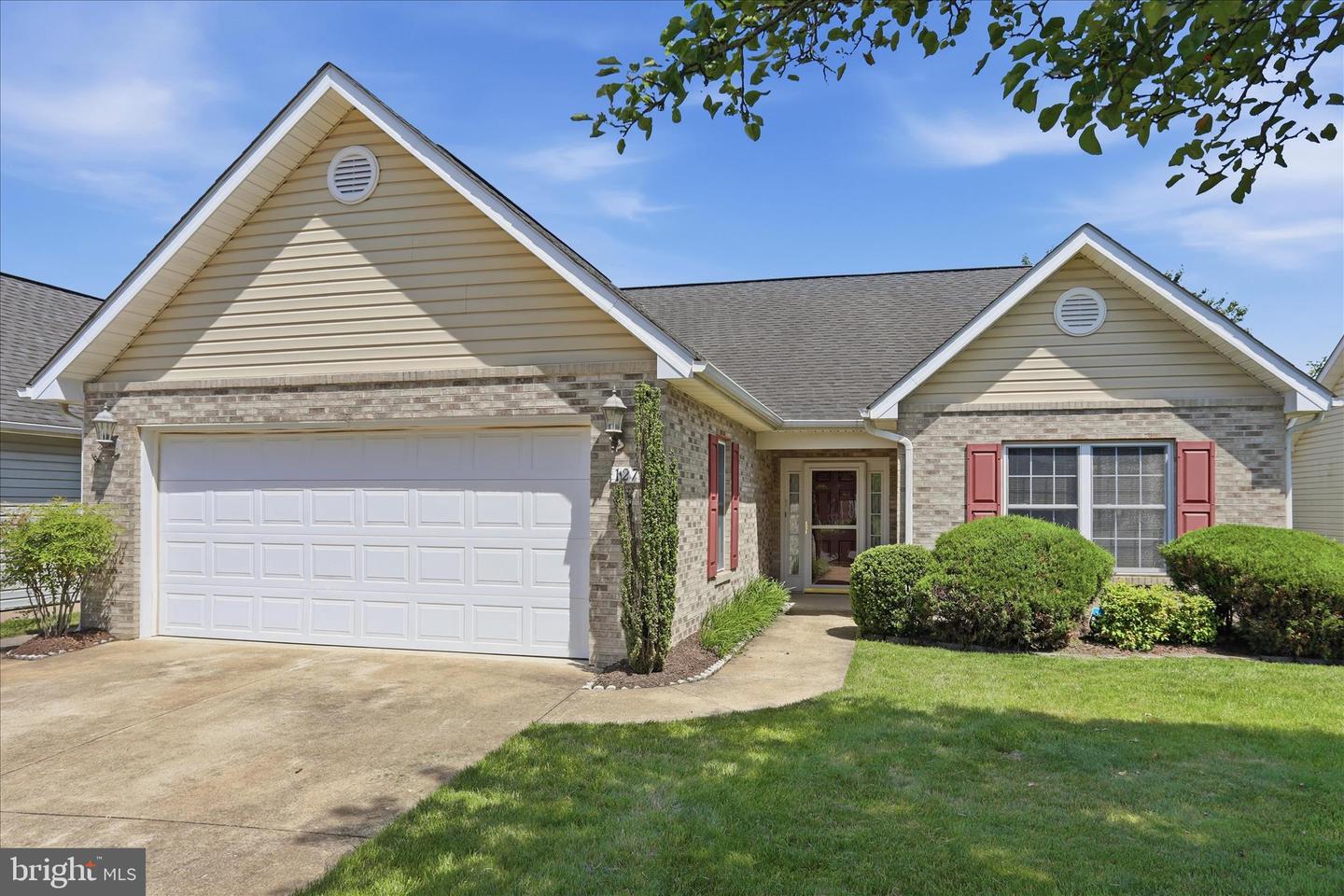 127 Spanish Oak Road, Stephens City