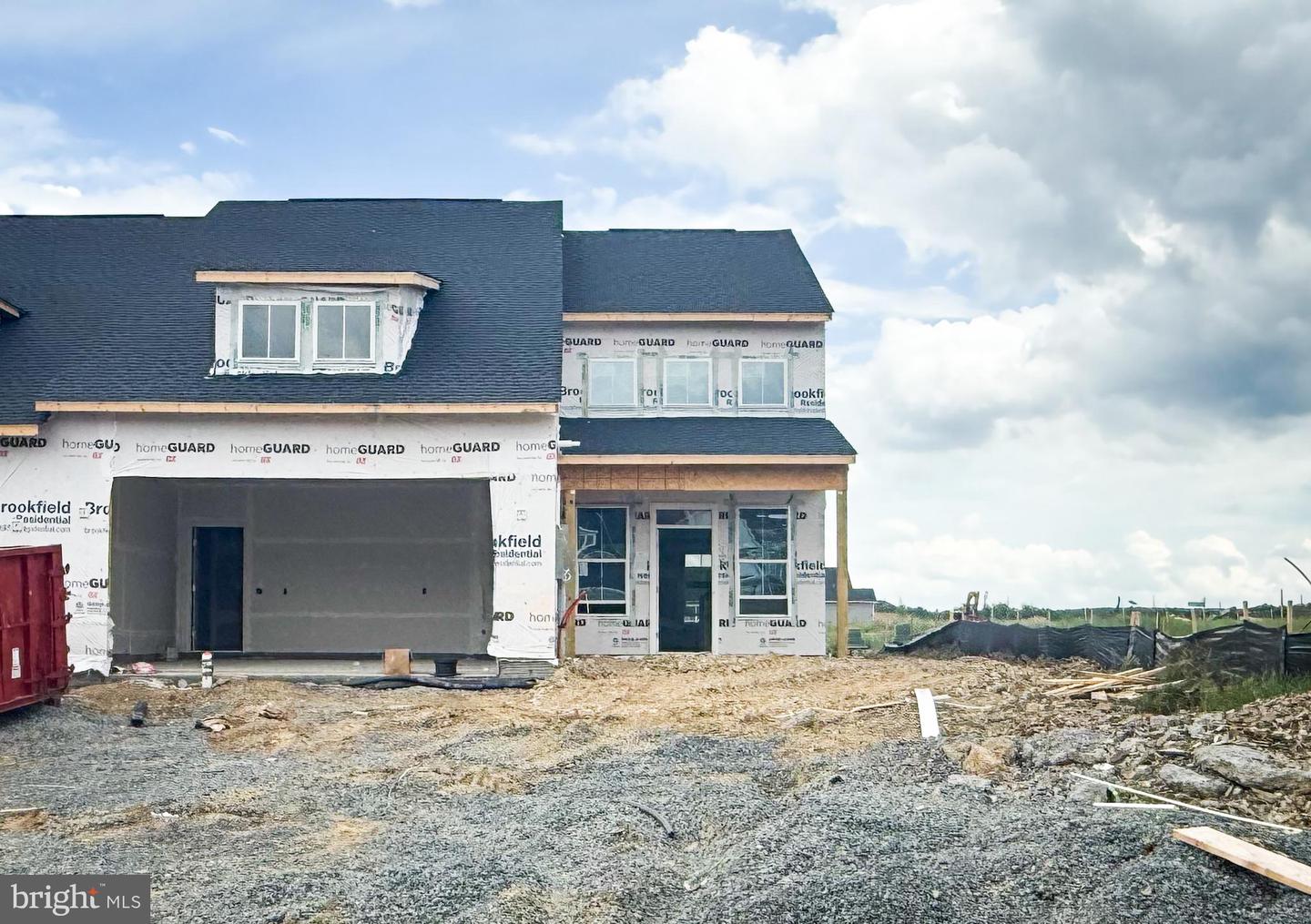 106 Oleander Court