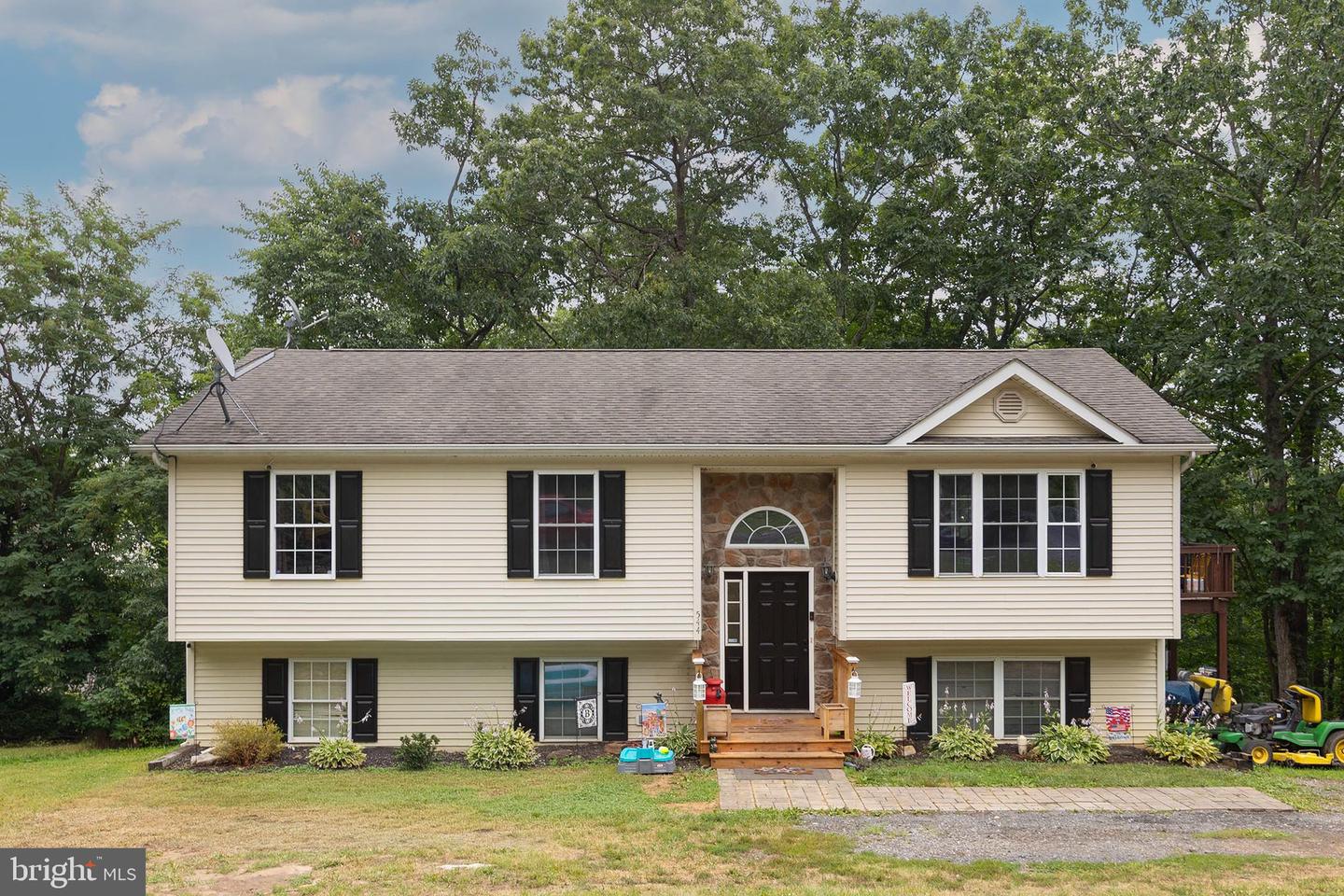 544 Bluebird Trail