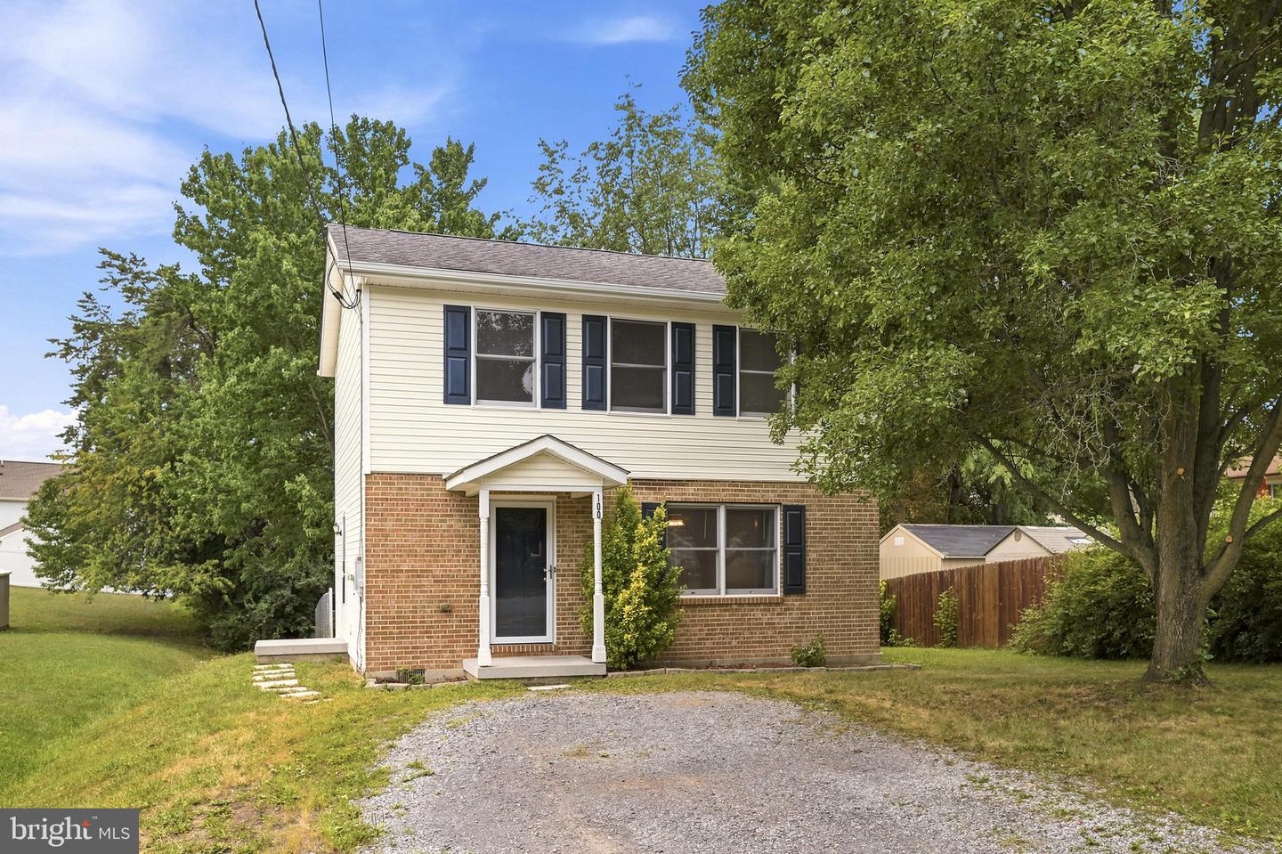 100 Oakmont Circle