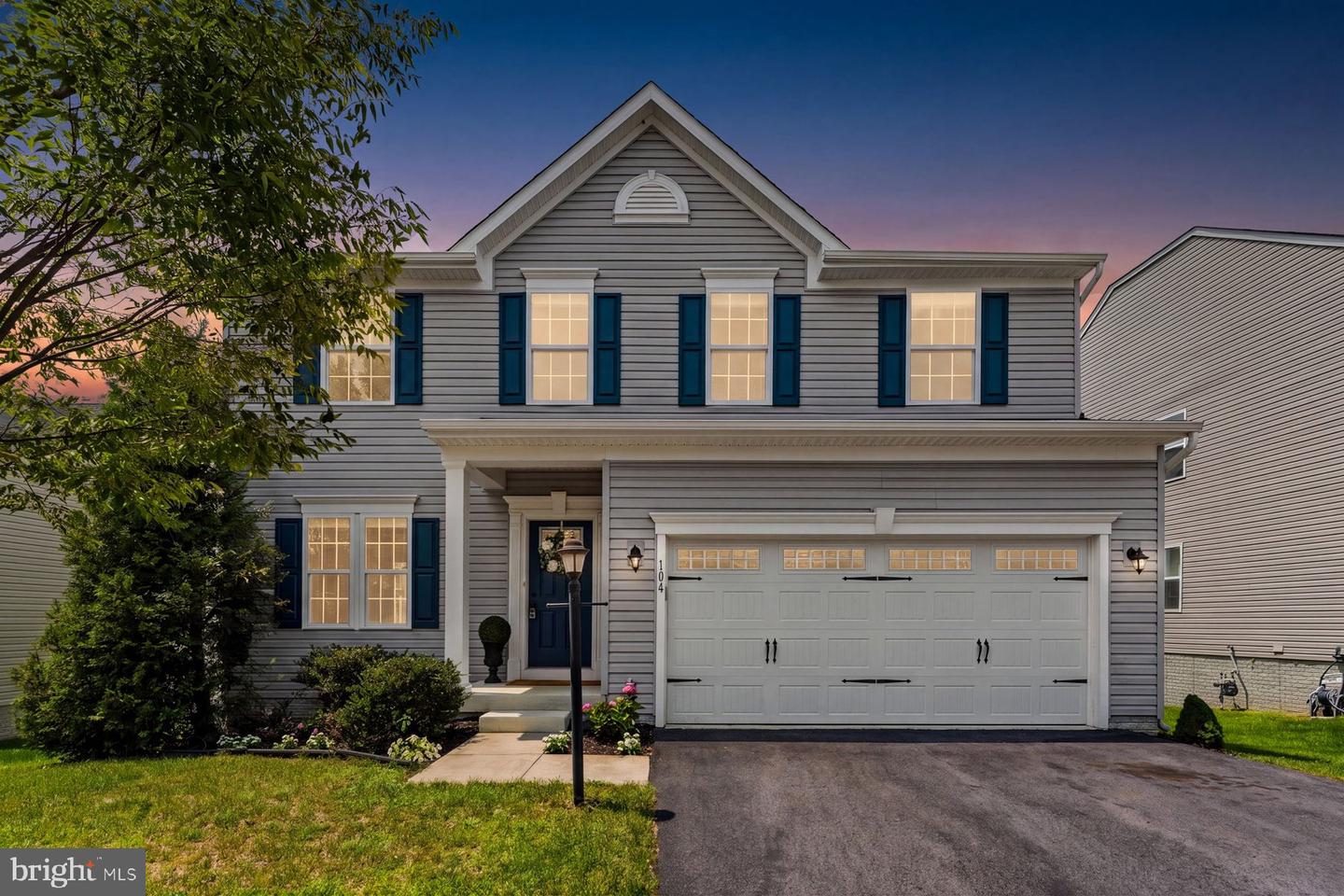 104 Poinsettia Way