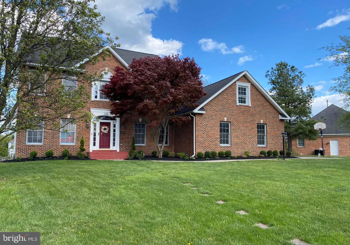 308 Huntersridge Road