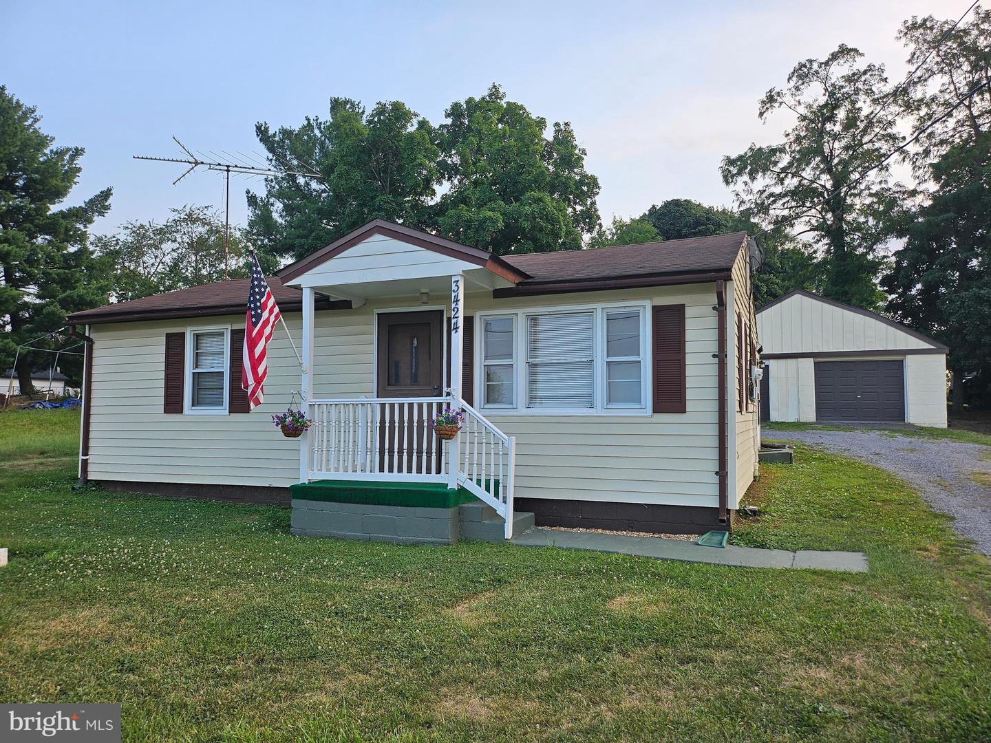 3424 Papermill Road