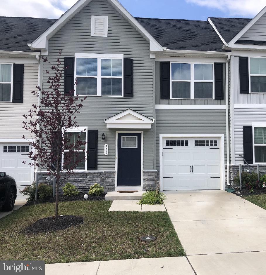 120 Maury Way
