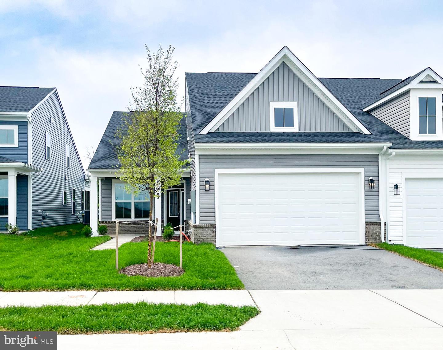 102 Zinnia Lane