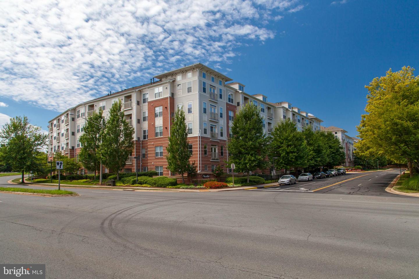 9480 Virginia Center Boulevard #410, Vienna
