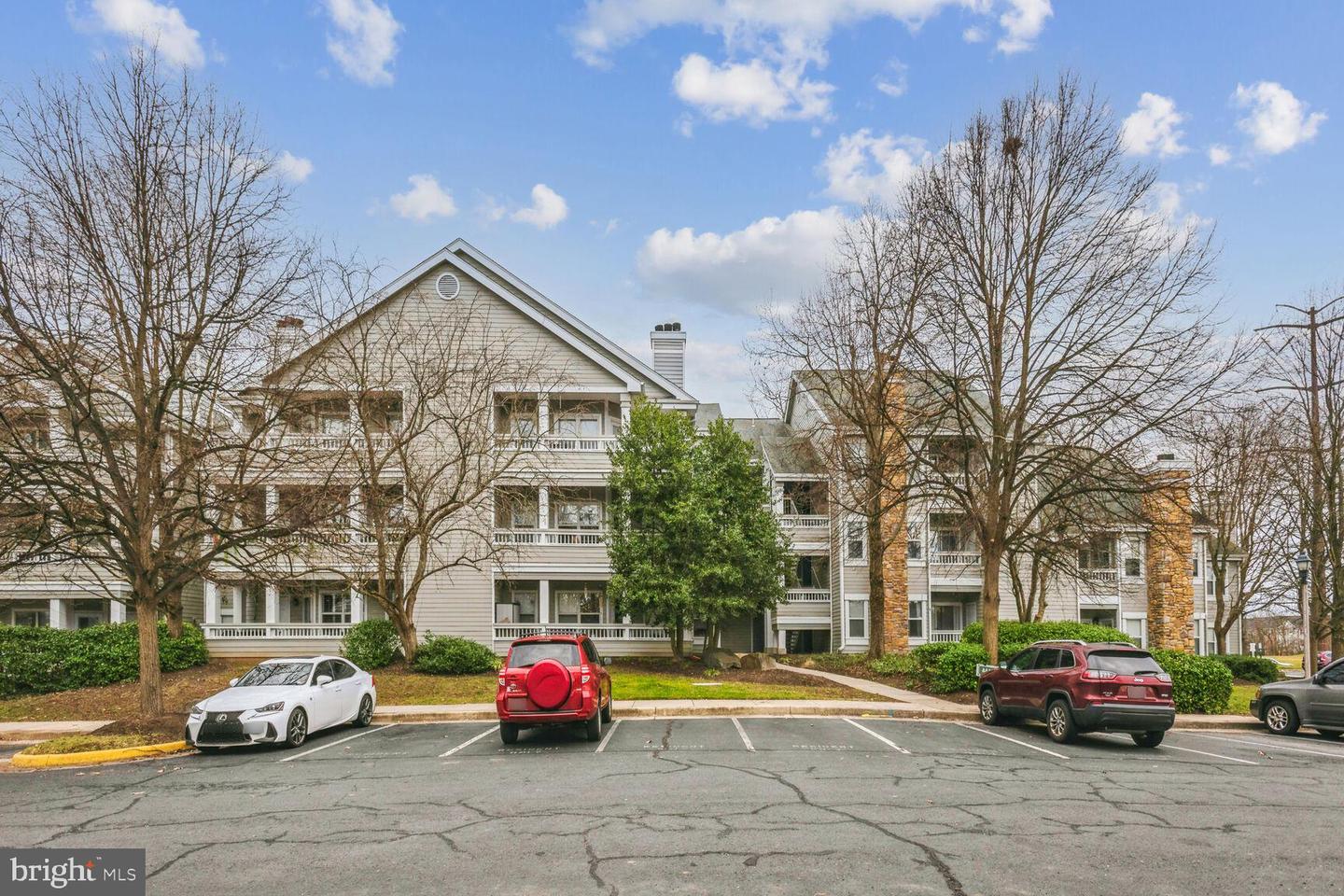 4417 Fair Stone Drive #204, Fairfax