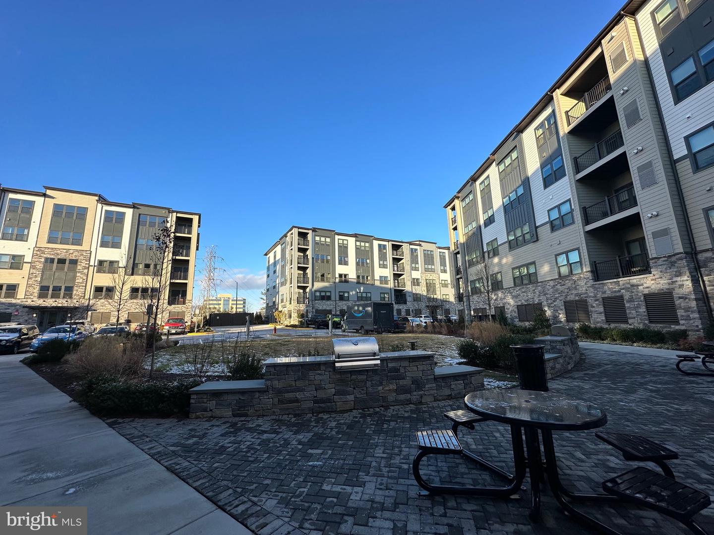 12880 Mosaic Park Way #f, Herndon