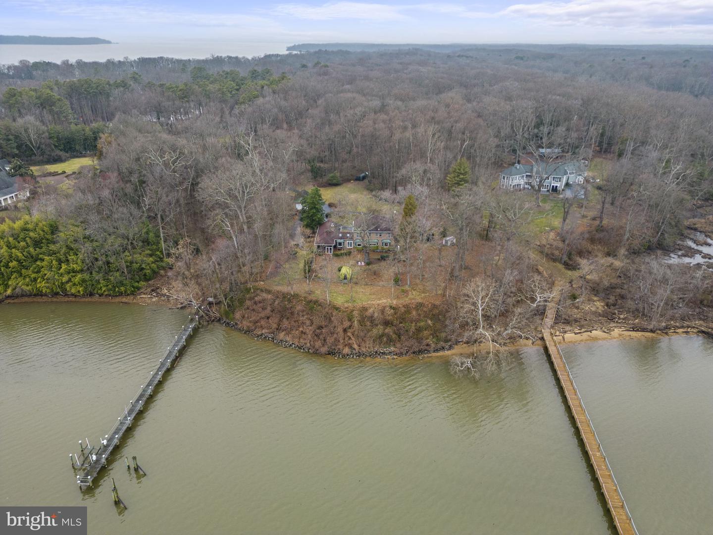 5700 Hallowing Drive, Lorton