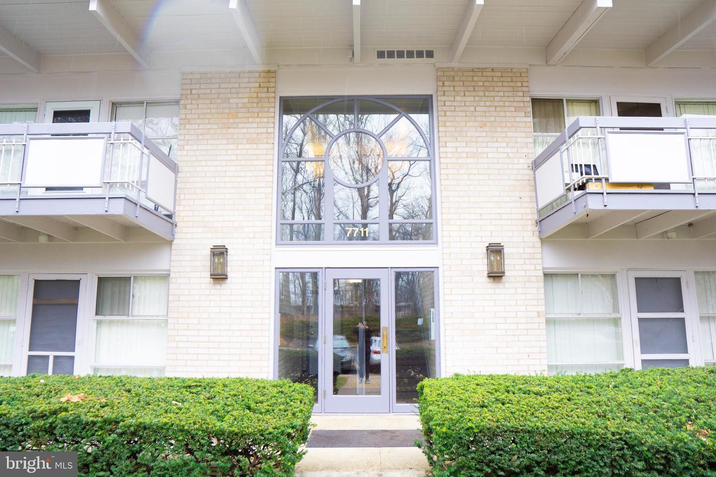 7711 Donnybrook Court #107, Annandale