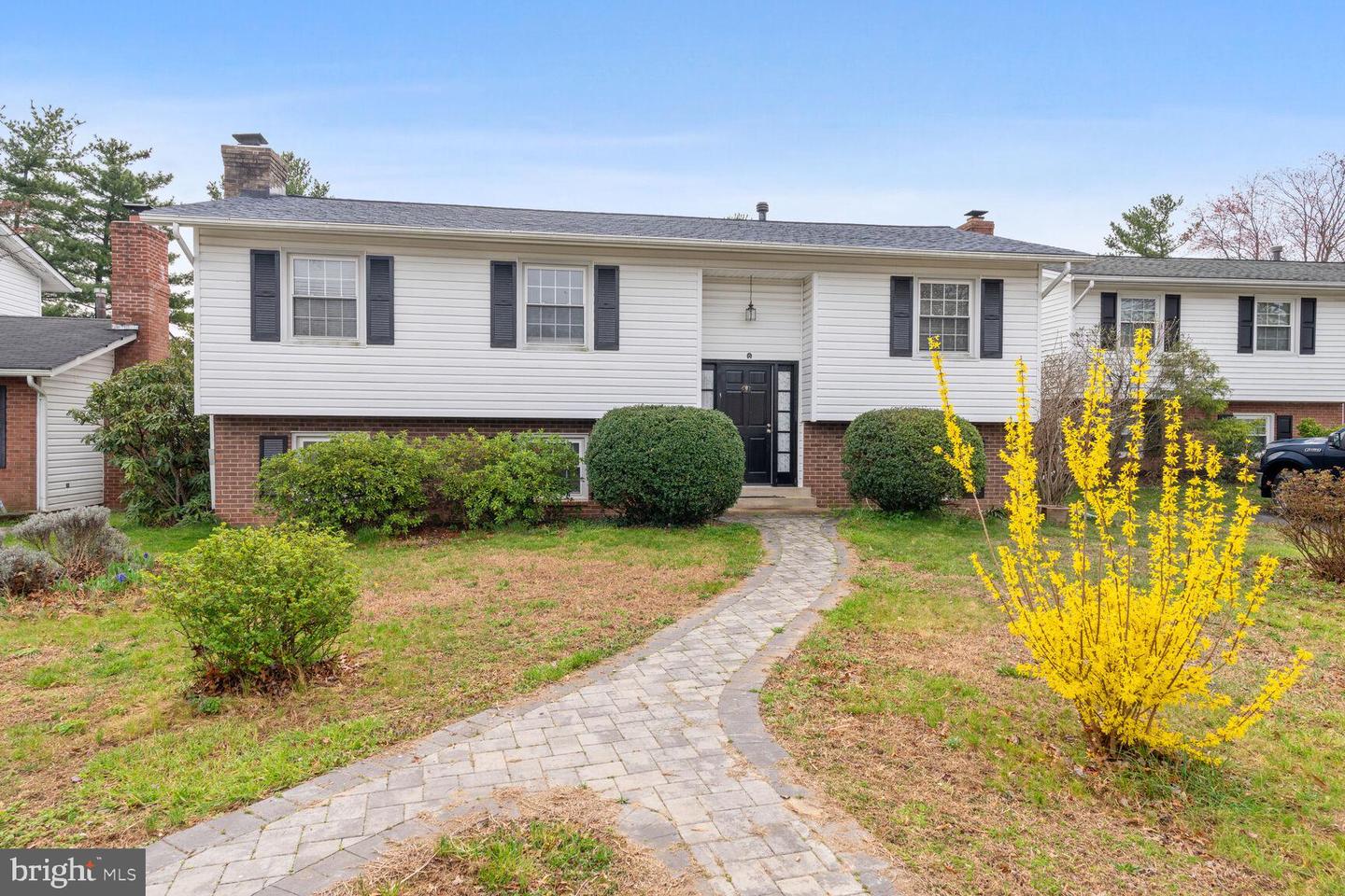 6523 Riefton Court, Alexandria