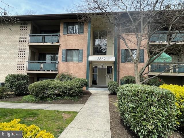 2852 Dover Lane #202, Falls Church
