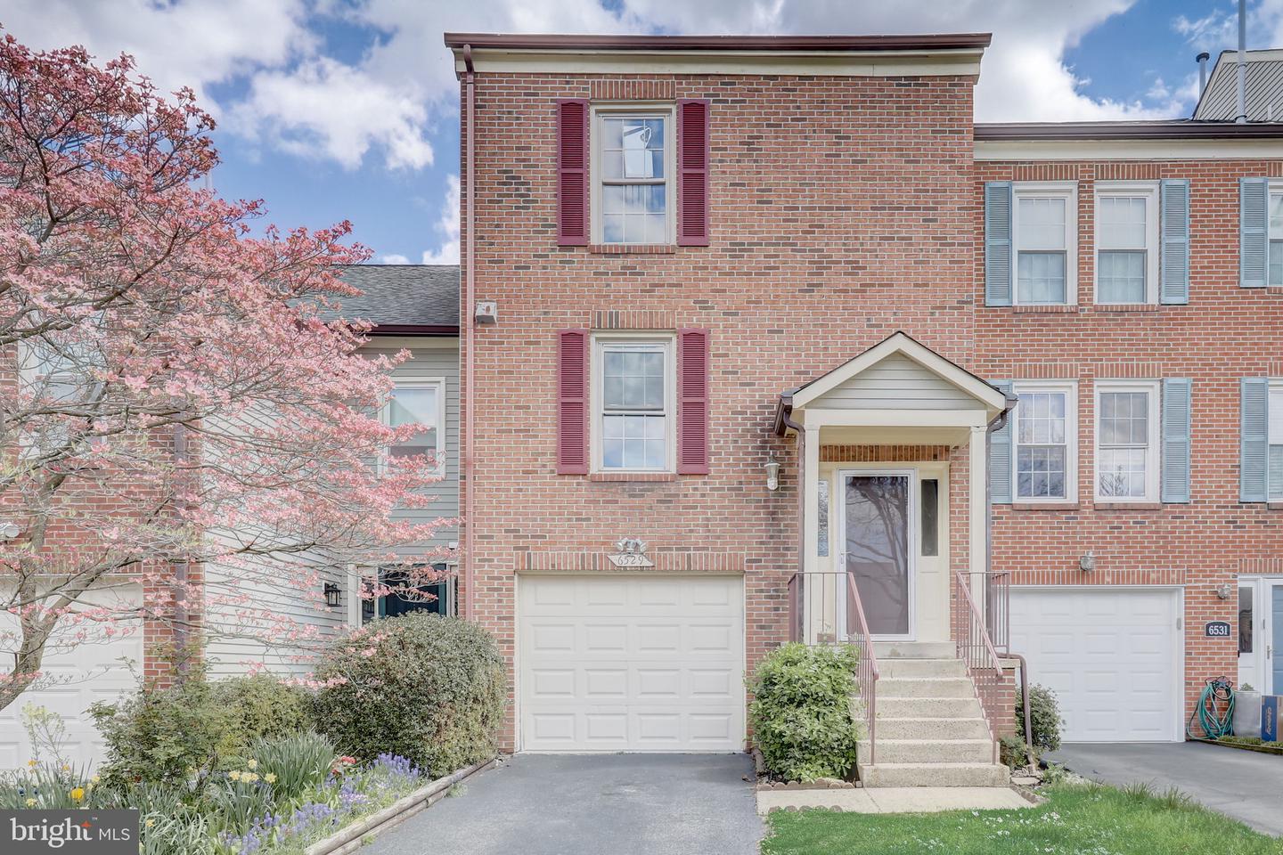 6529 Tartan Vista Drive, Alexandria