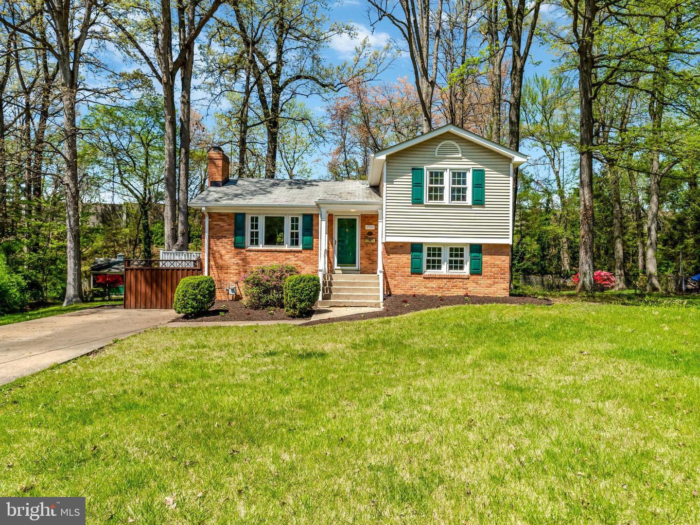 2530 Roswell Court, Falls Church