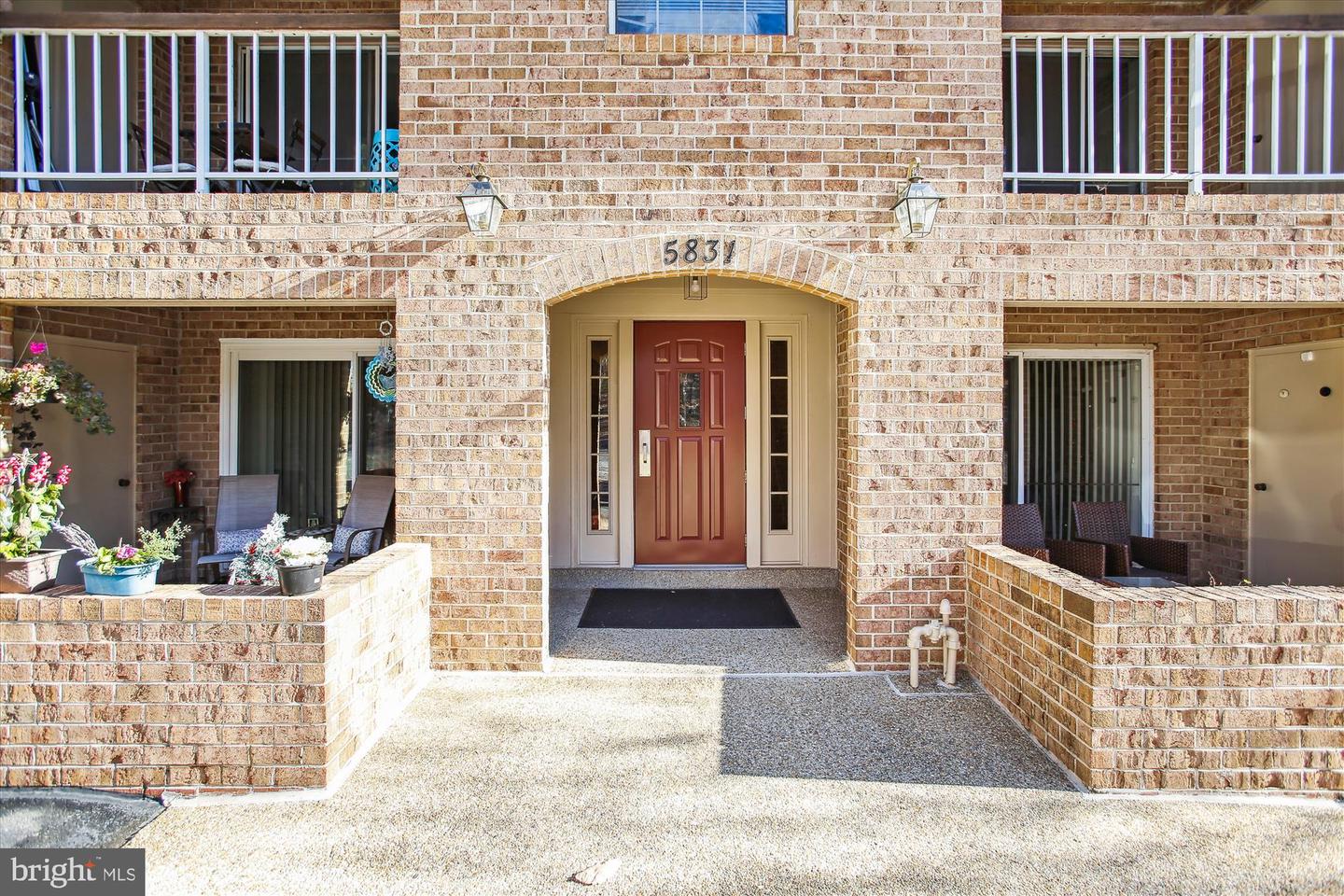 5831 Cove Landing Road #303, Burke