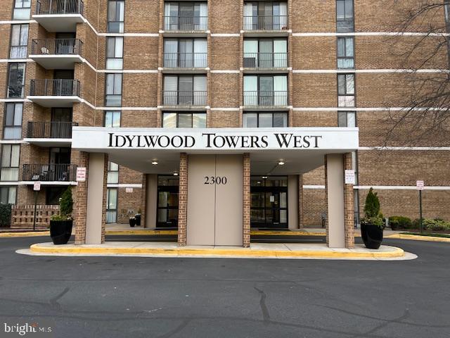 2300 Pimmit Drive #603, Falls Church