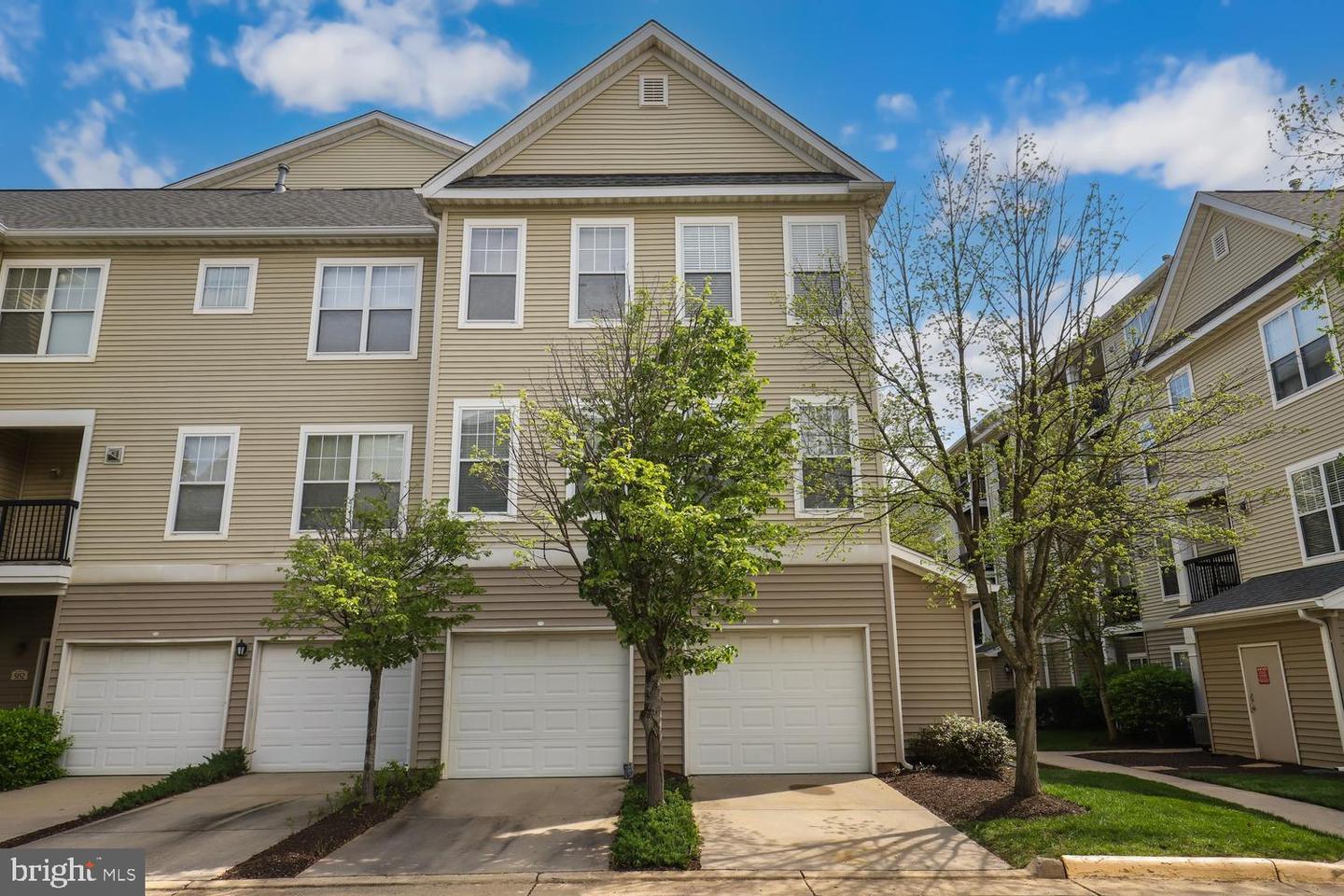 5150 Brittney Elyse Circle #t, Centreville