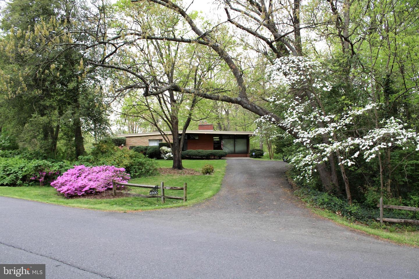 4930 Lincoln Avenue, Alexandria