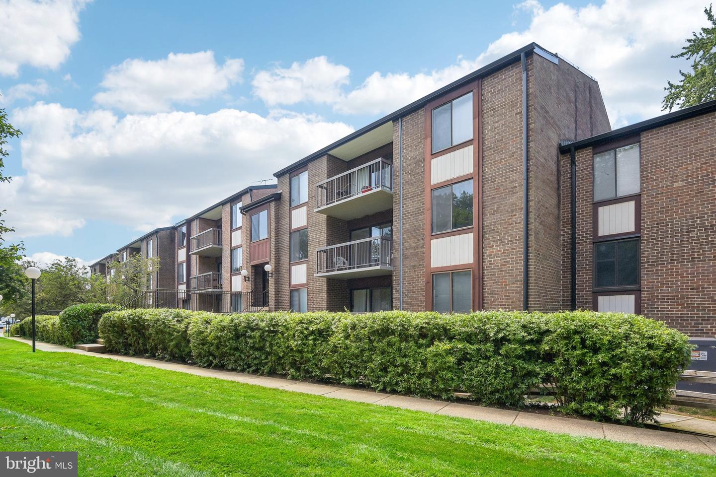 9702 Kingsbridge Drive #103, Fairfax