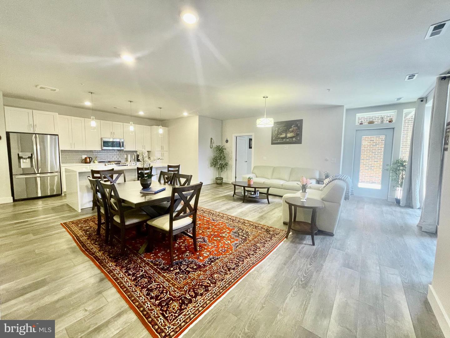 1761 Old Meadow Road #201, Mclean