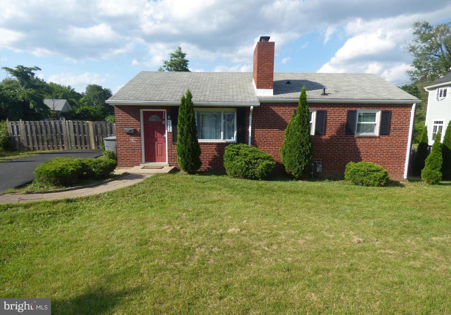 6062 Munson Hill Road, Falls Church