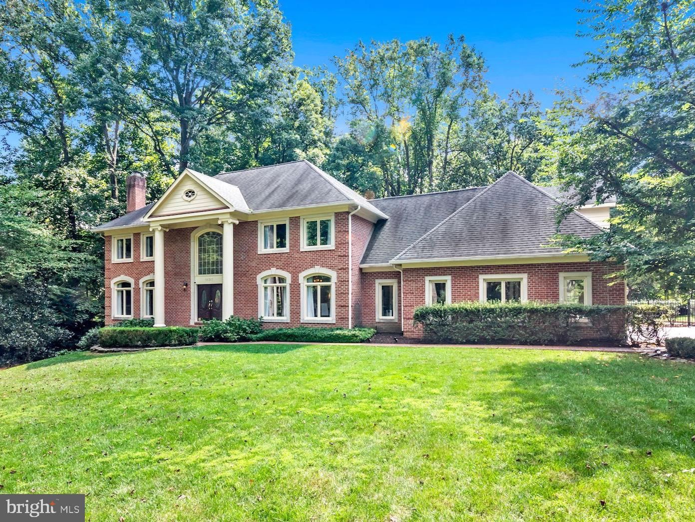 11317 Beach Mill Road, Great Falls