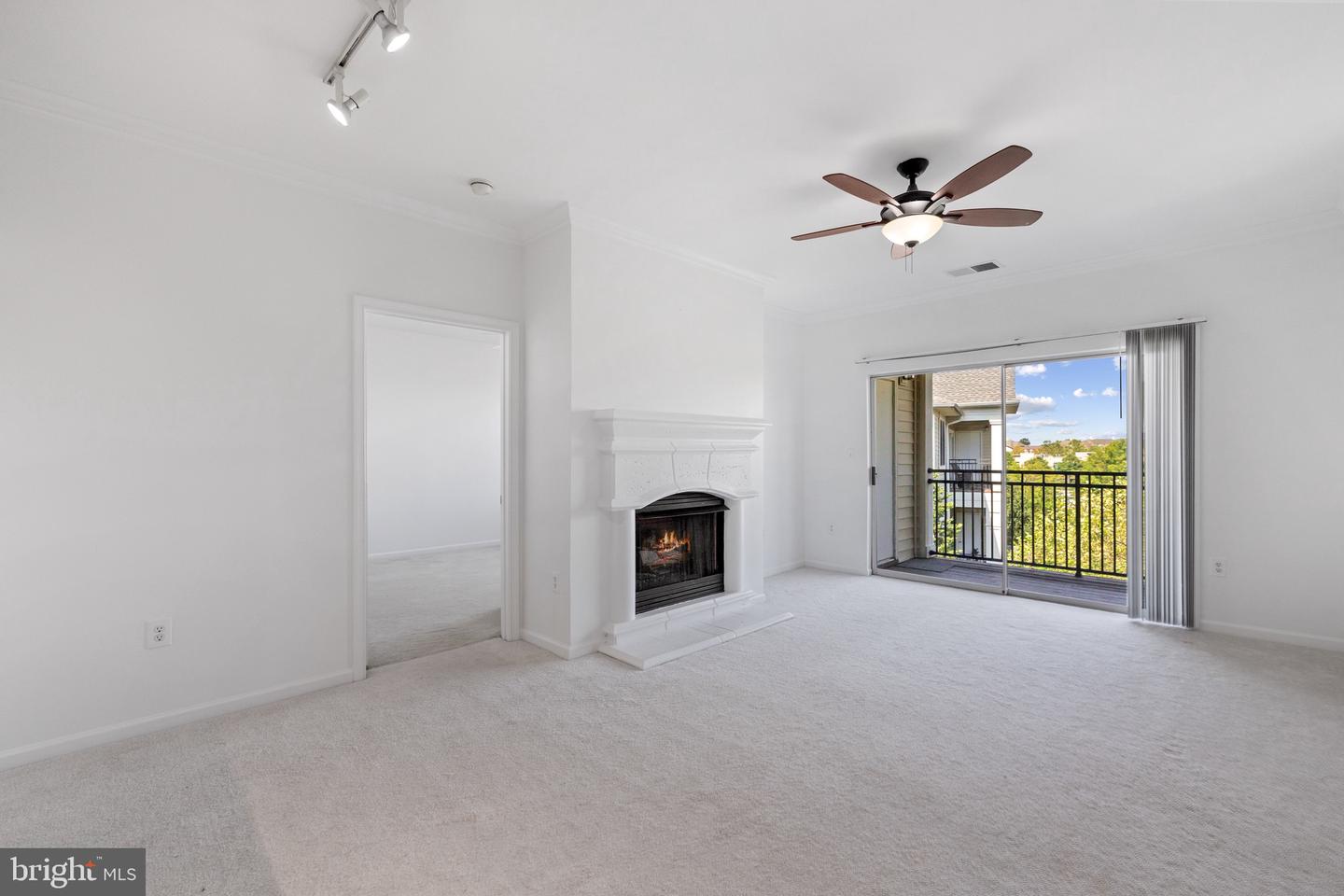 12905 Centre Park Circle #403, Herndon