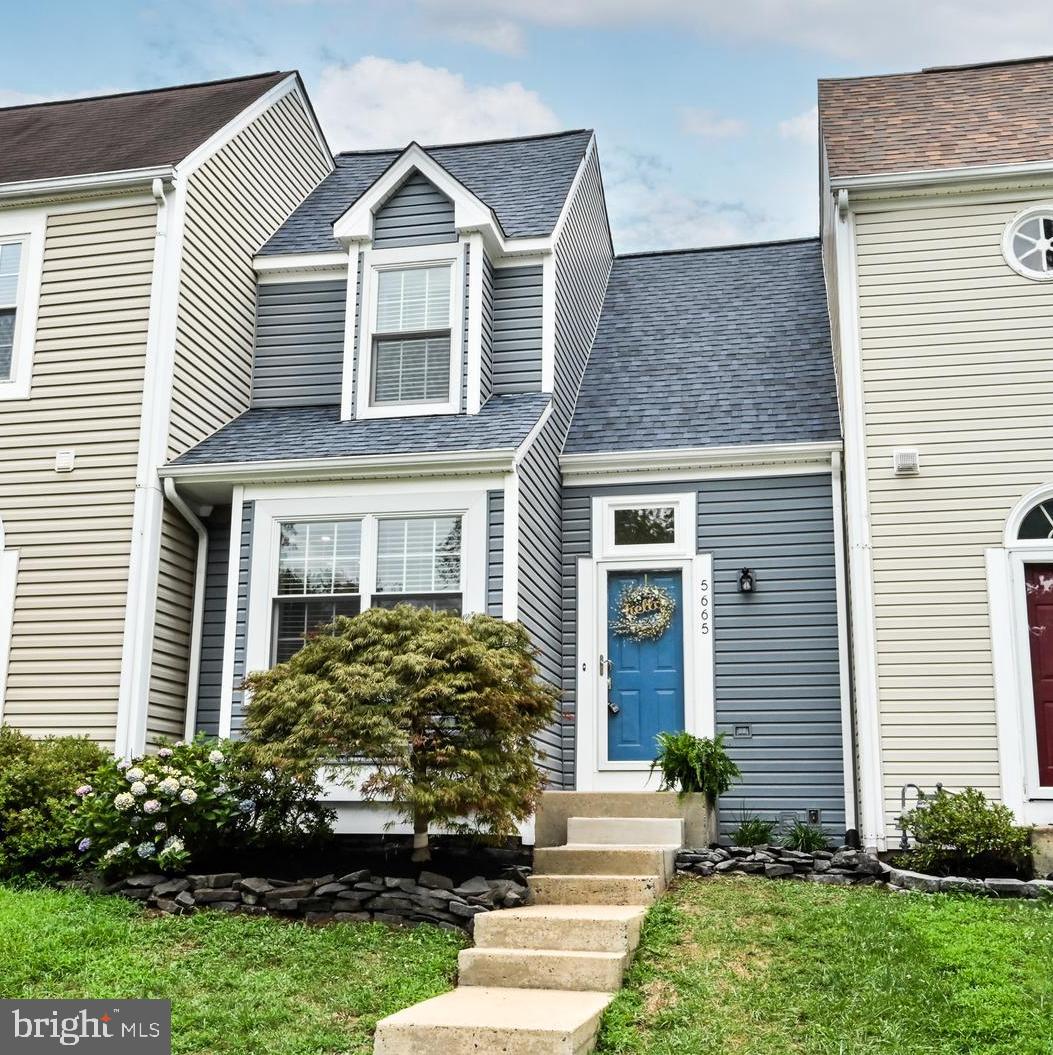5665 Thorndyke Court, Centreville