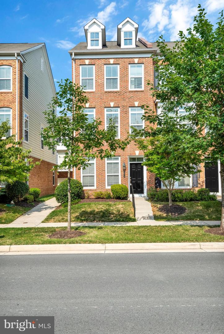 3074 Waterloo Lane, Fairfax