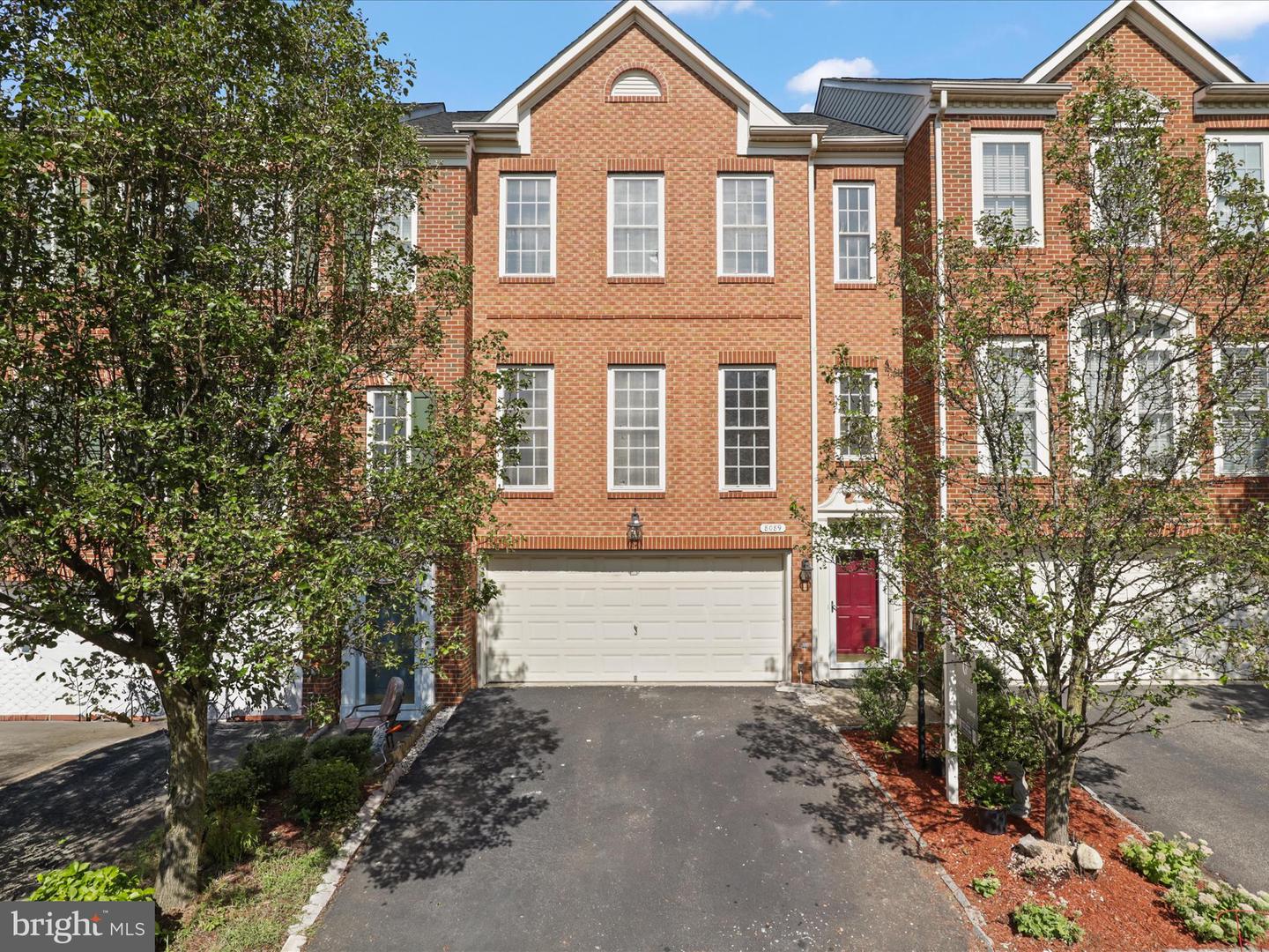8089 Samuel Wallis Street, Lorton