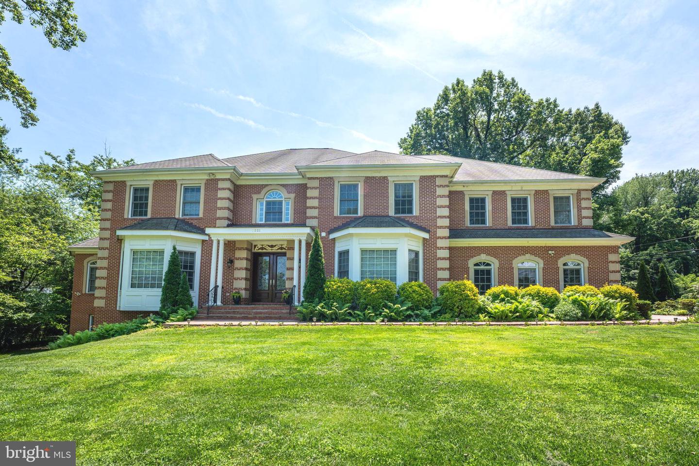 1107 Balls Hill Road, Mclean
