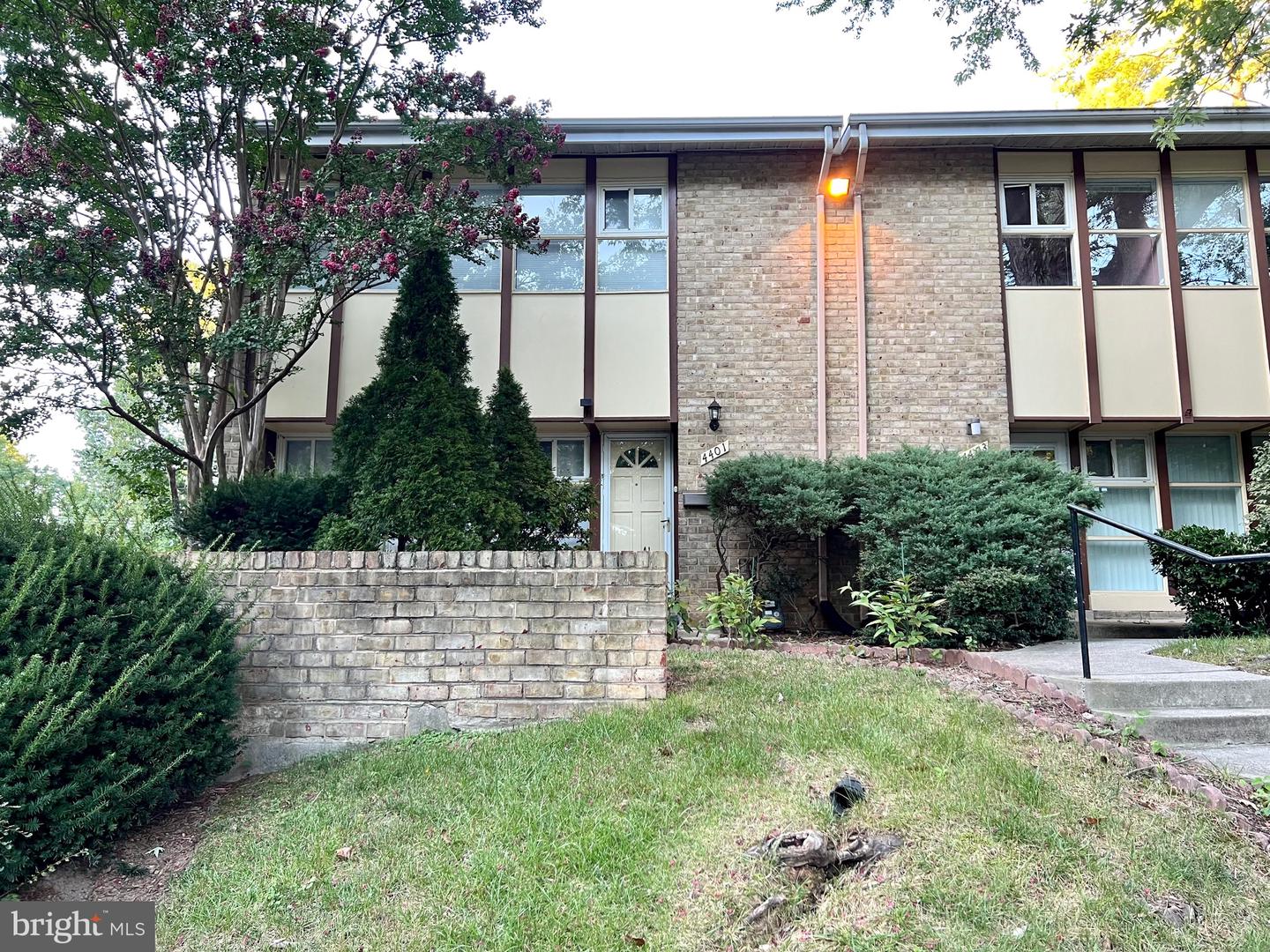 4401 Forest Glen Court #4401, Annandale